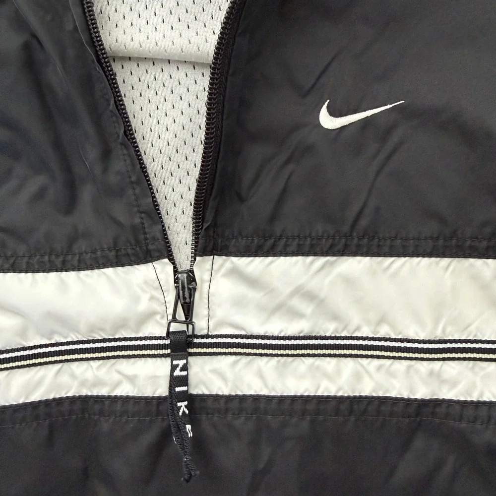 Nike Youth Vintage Anorak Windbreaker Jacket Black White Half Zip Hooded Medium